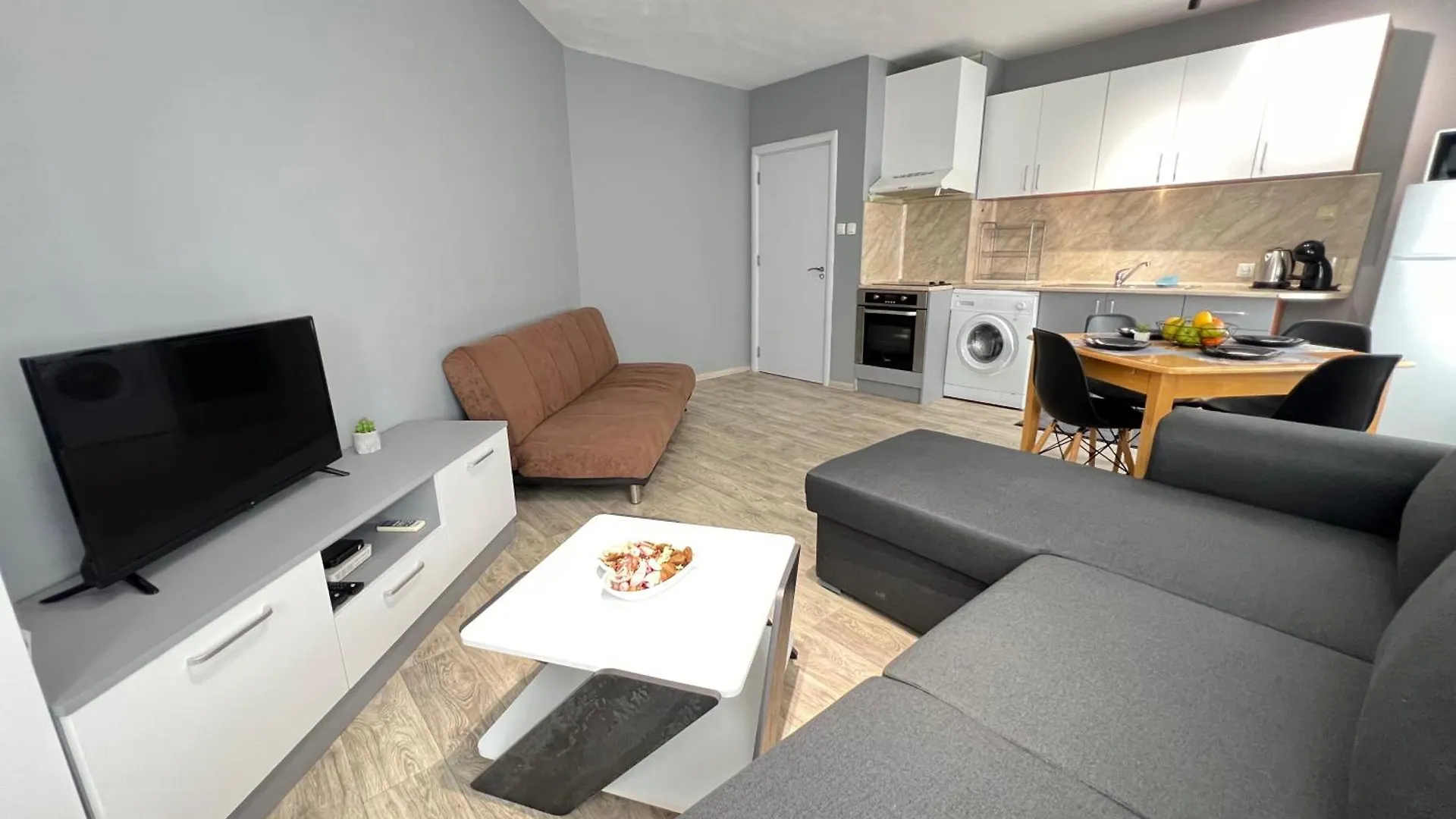An Sea Garden Apartment Varna